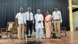 மாணவர்களுக்கான யோகாசனப்பயிற்சி வழங்கலின் போதான கௌரவிப்பு